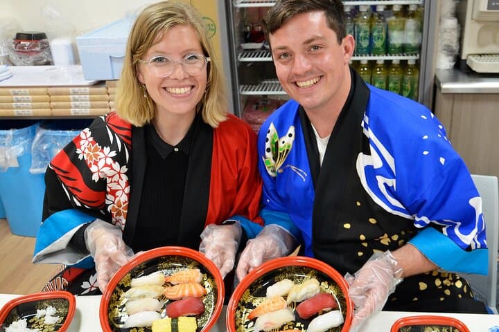 Osaka Sushi Making Class at a Conveyor-belt Sushi Restaurant