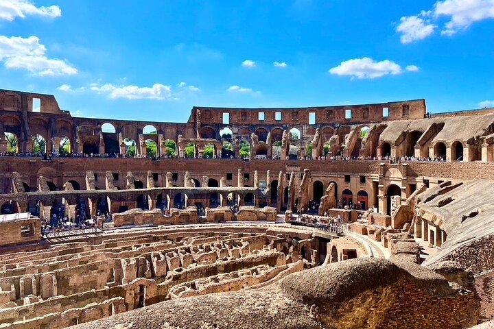 Colosseum Arena, Palatine Hill & Roman Forum max 12 visitors Tour
