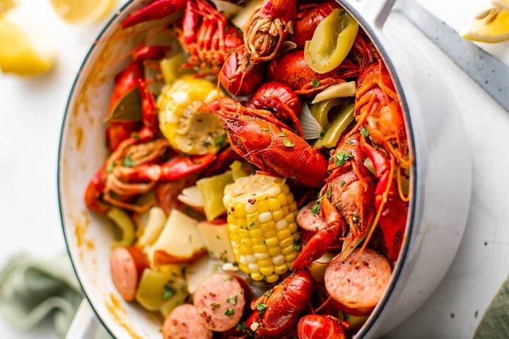 New Orleans Soul Food Tour with Hotel Pickup and Drinks