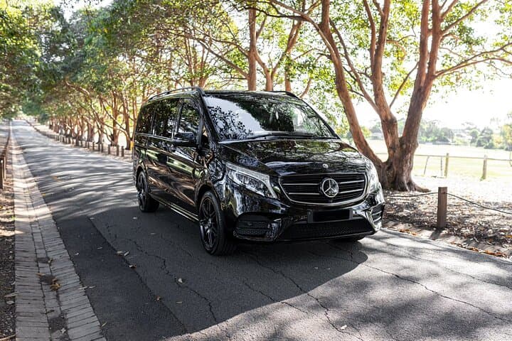 Sydney Airport Arrival Transfer - Mercedes V-Class - Meet & Greet