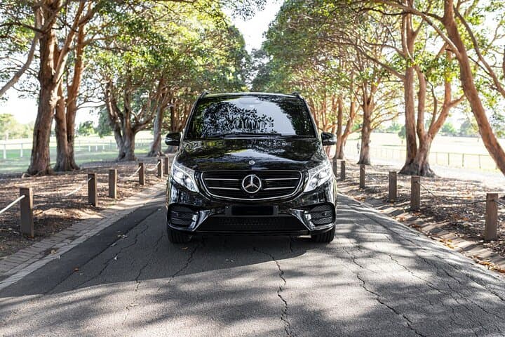 Sydney Airport Arrival Transfer - Mercedes V-Class - Meet & Greet