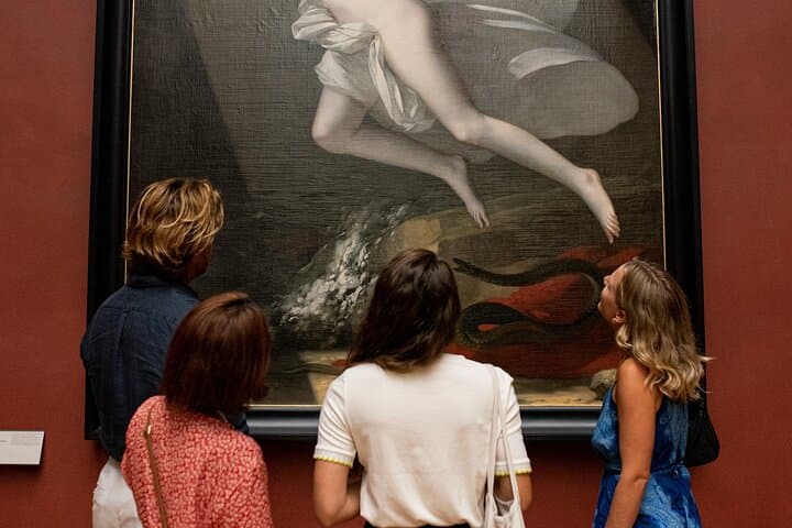 Paris Louvre Essentials Tour (Reserved Entry Included)