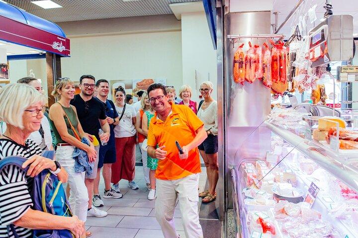 Food Tasting Walking Tour in Palma with a Local