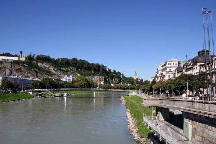 Vienna: Private tour to Salzburg