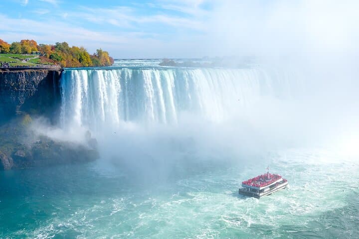 Niagara Falls with Outlet Shopping, 2-Day Tour from NYC