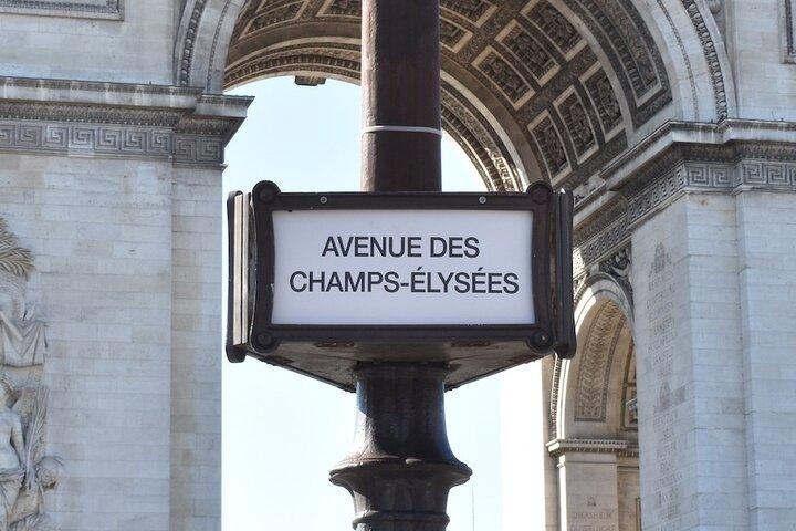 The Champs-Elysées Self-Guided Audio Tour