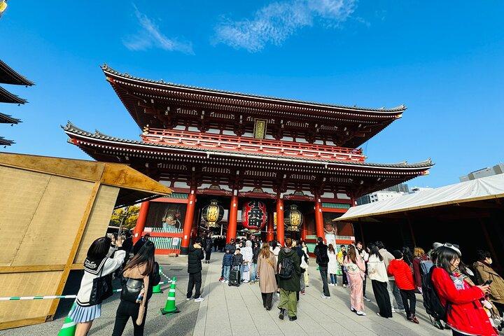 Tokyo: Asakusa Traditional Candy Sculpture making experience