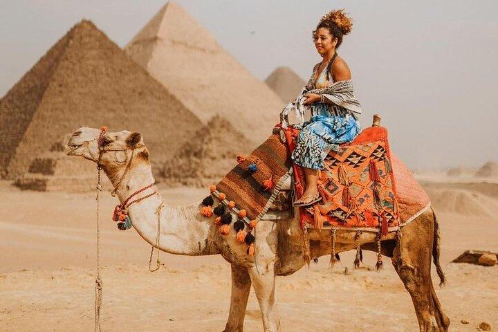 Cairo Private Full-Day Tour Giza Pyramids, Sphinx, Memphis & Sakkara with Lunch