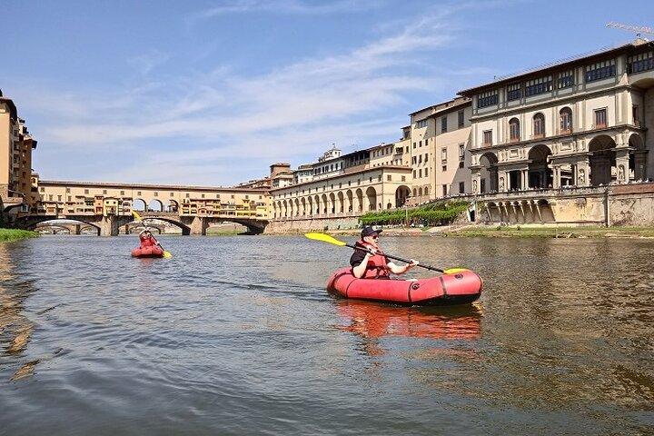 Kayak Soft in Florence under the Pontevecchio Arches