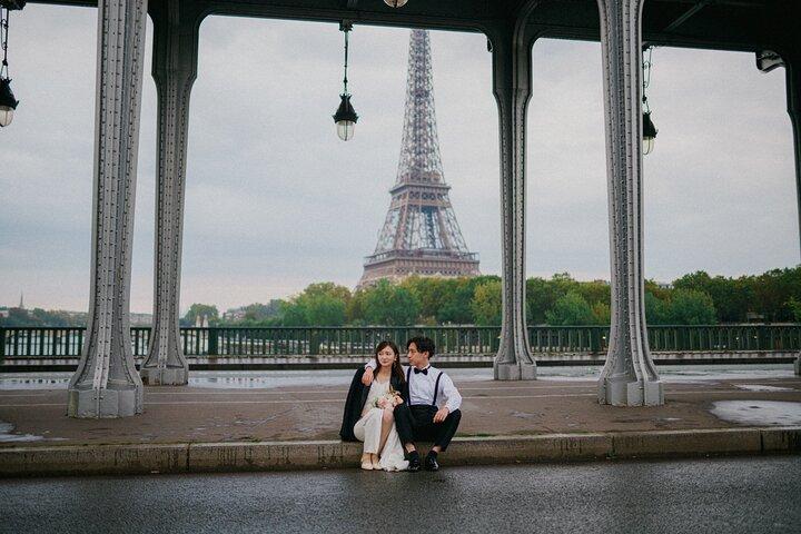 Photoshoot with a Pro Photographer in Paris