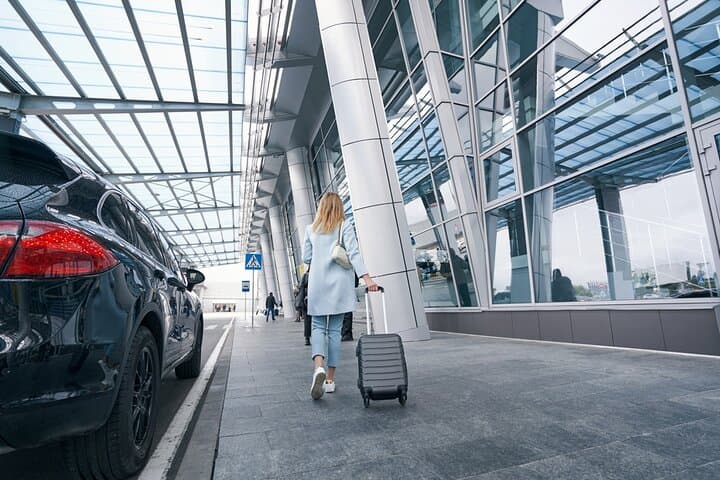 Private Transfer: Casablanca to Marrakech in Comfort & Style