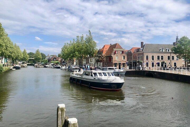 Private Windmill Tour by boat @ Holland's most stunning river