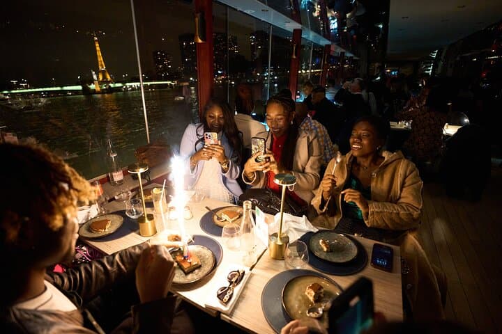 Paris Theo Boat Seine River Italian Trattoria Style Dinner Cruise