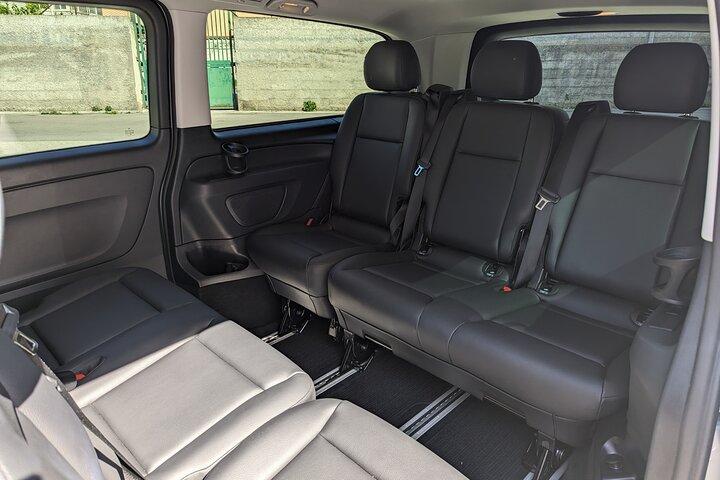 Private transfer from Naples to Rome city centre or Fiumicino