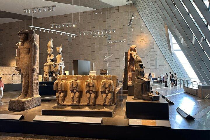 Private Pyramids, Sphinx and Grand Egyptian Museum Tour
