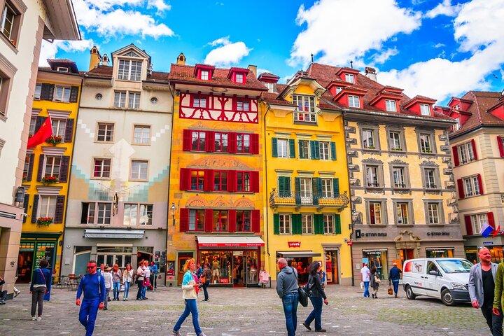 Luzern small group walking tour and Lake Cruise from Zürich