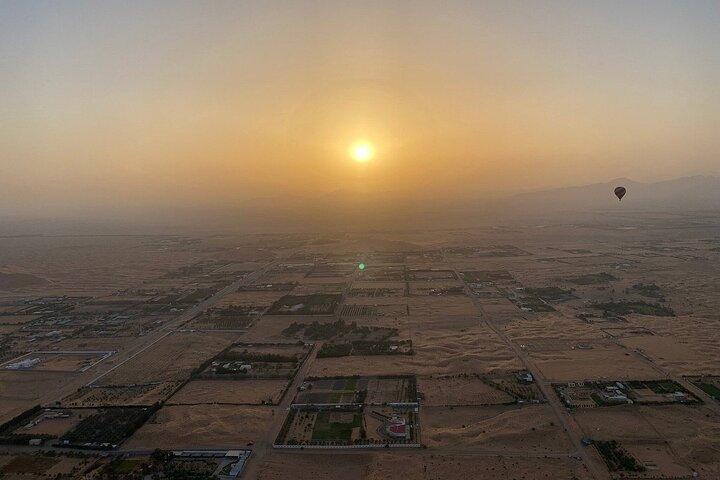 Private Hot Air Balloon Tour over the Dubai Desert