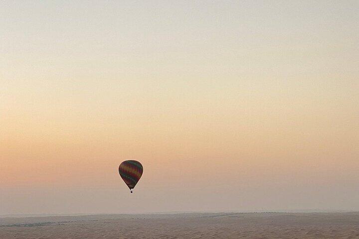 Private Hot Air Balloon Tour over the Dubai Desert