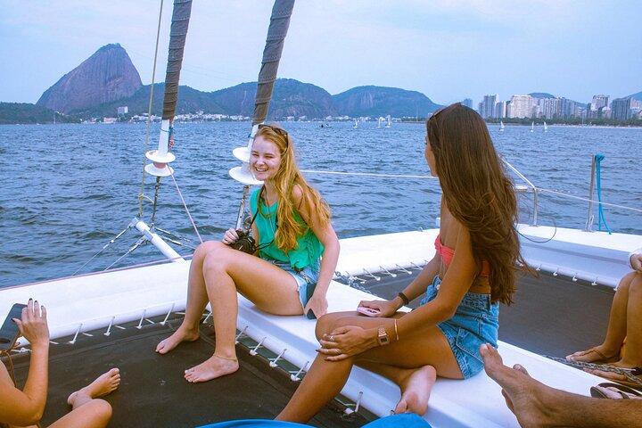 Shared Tour in Vela Catamaran - Velas do Rio