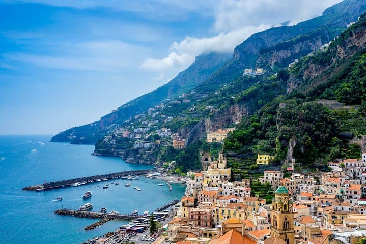 Private Amalfi coast tour from Naples Port up to 14 Passangers