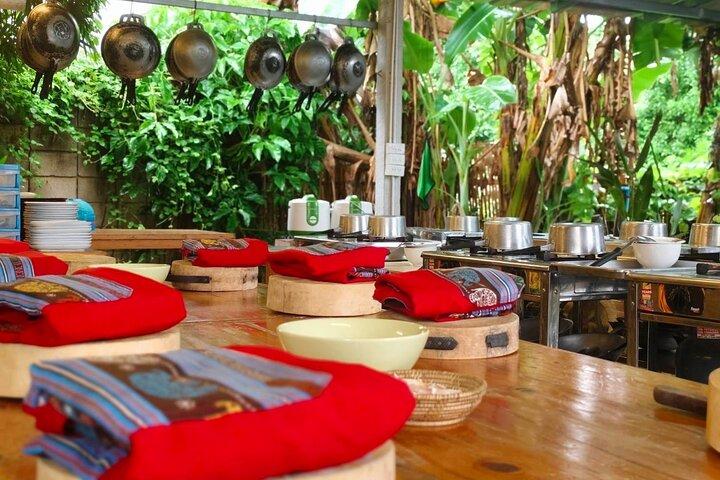 Cooking class in organic garden and local market tour ThaiCottage