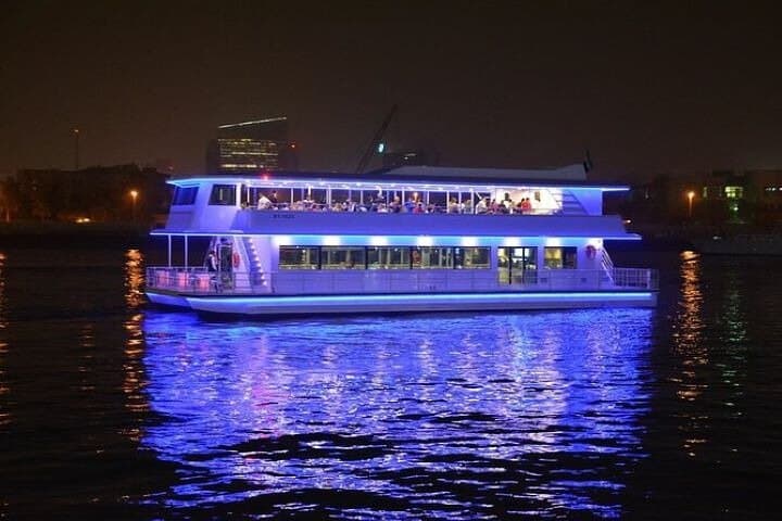Dubai Luxury Dhow Cruise Dinner Marina (Multicuisine Buffet)
