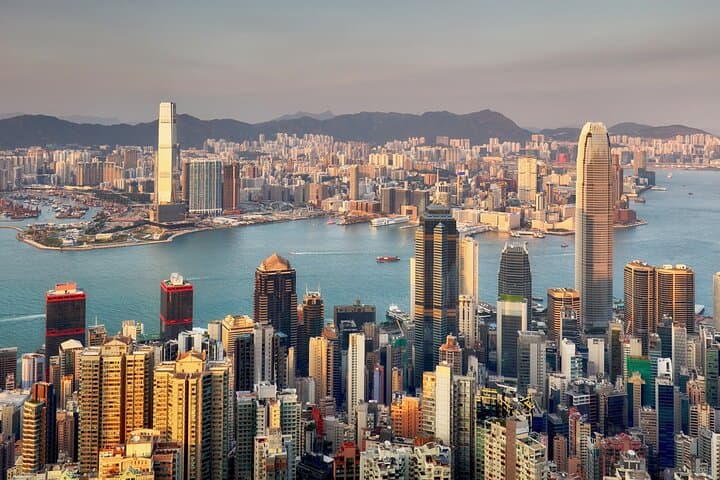 Kid-friendly Hong Kong Private Walking Guided Tour for Families