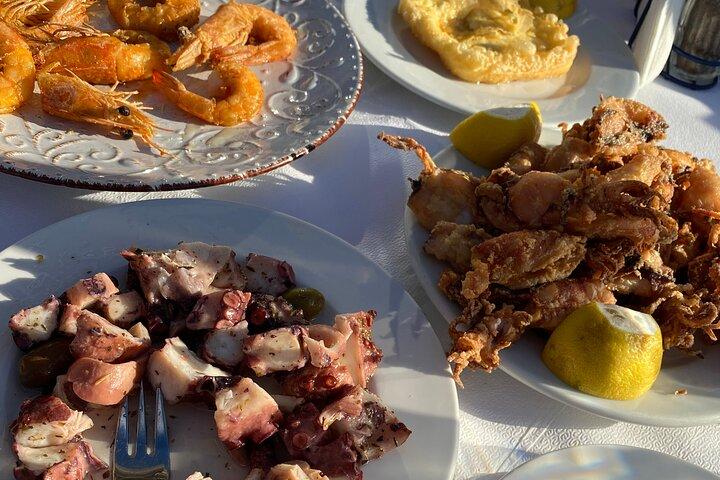 Private XXL Food Tour - 12+ iconic Greek delicacies in Athens