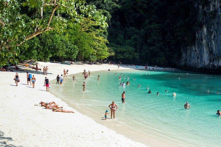 Hong Island Day Tour by Speedboat from Krabi