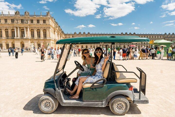 1 Way Private Transfer from Your Paris Hotel to Versailles Palace