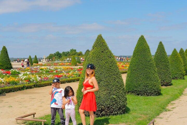 1 Way Private Transfer from Your Paris Hotel to Versailles Palace