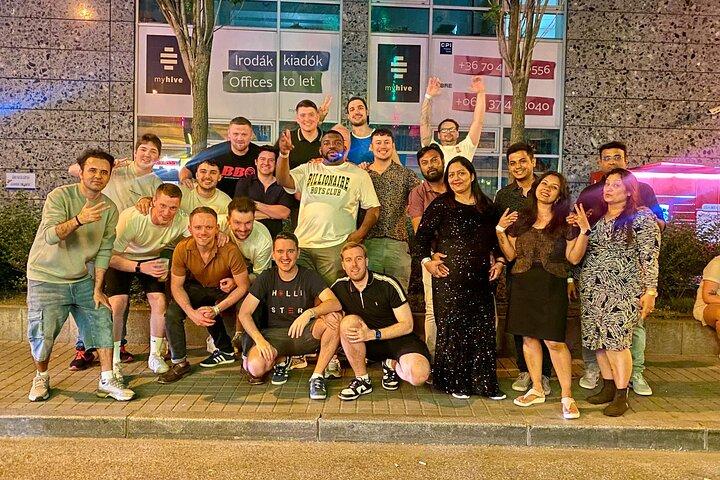 Budapest Pub Crawl & Ruin Bar Tour – Free Shots & VIP Entry