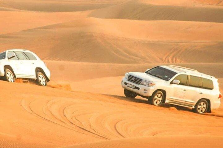 Dubai Desert Safari Tour with Fire Show, Belly Dance & BBQ Dinner