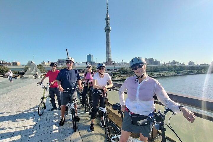 Tokyo downtown bicycle tour Tokyo Backstreets Bike Tour