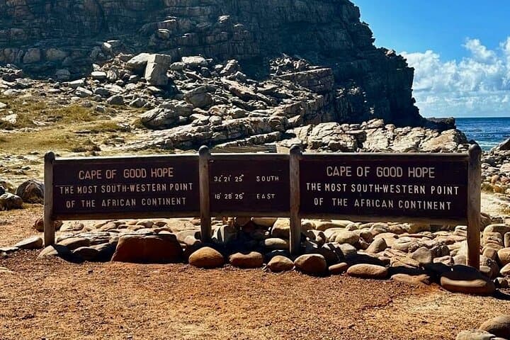Private Tour: Cape of Good Hope and Boulders Beach Penguin Tour
