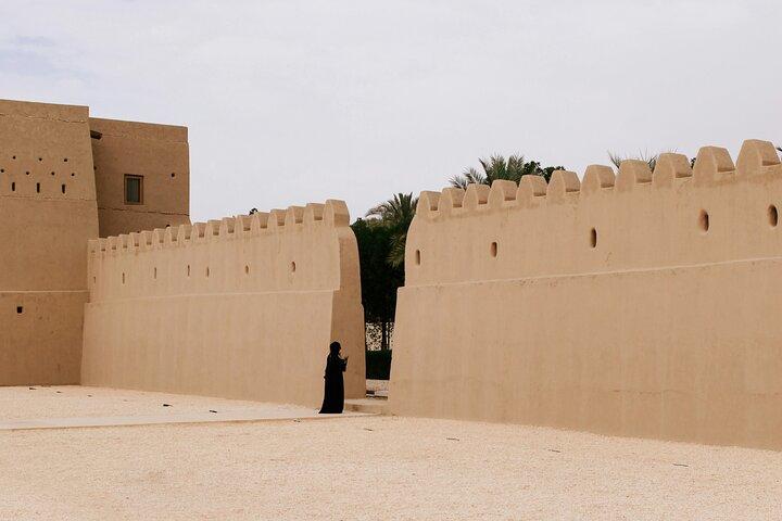 Al Ain City Tour – Discover the Hidden Gems of the Oasis City