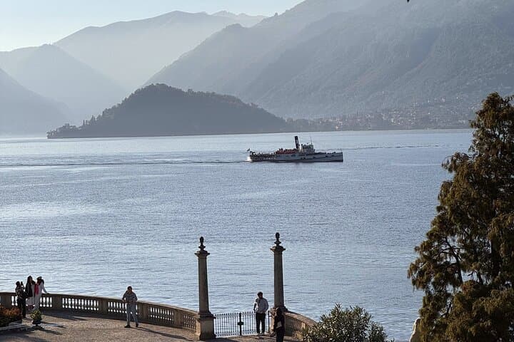 90 minutes, Private painting class on Lake Como shores Bellagio
