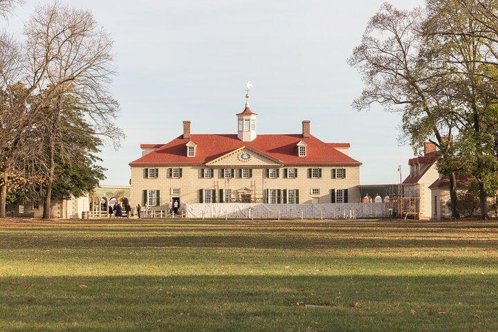 Mount Vernon Guided Estate Tour plus Old Town Alexandria from DC