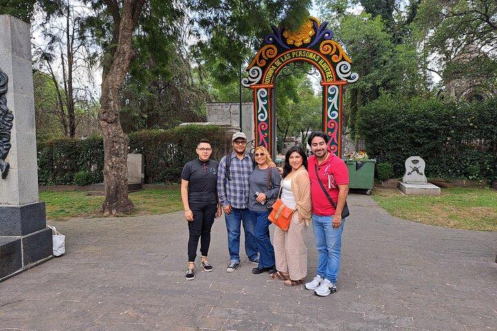 Cable Car in Chapultepec Pantheon and Hidden Art of Caracas