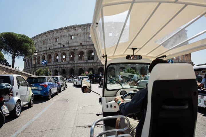 Rome 2h Highlights by Electric Tuk-Tuk with Pickup & Prosecco