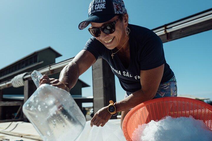 Hawaiian Salt Farm Tour in Kona