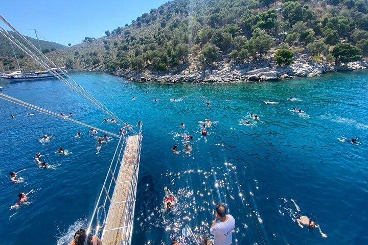 Fethiye 12 Islands Boat Trip w/Lunch (12 Wysp, 12 островов)