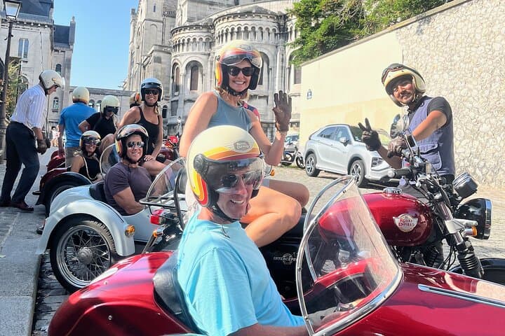 Private Sidecar Tour of Montmartre : Off the Beaten Path