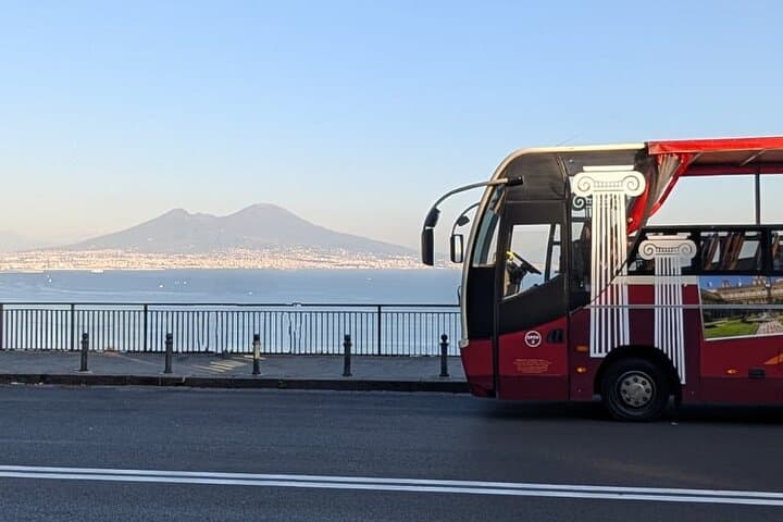 Naples: Open Bus Naples City Tour drop-on drop-off