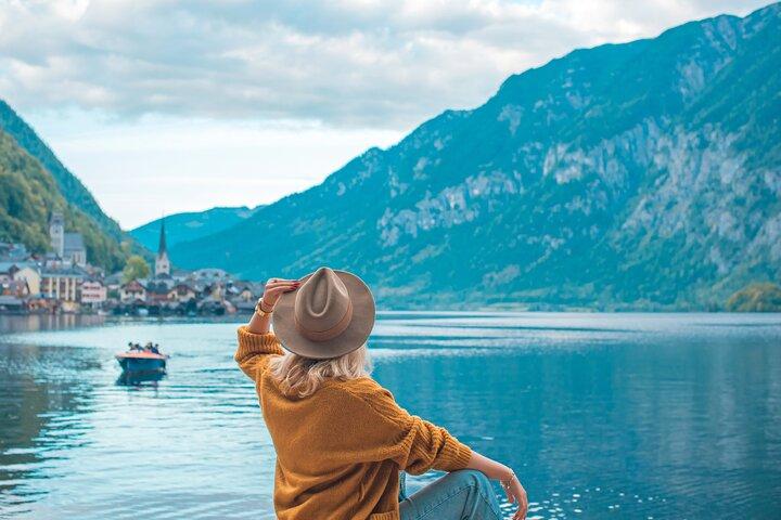 Private tour from Salzburg to Mondsee - St Gilgen - Hallstatt