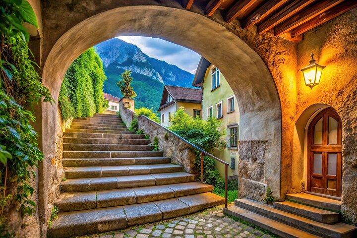 Private tour from Salzburg to Mondsee - St Gilgen - Hallstatt