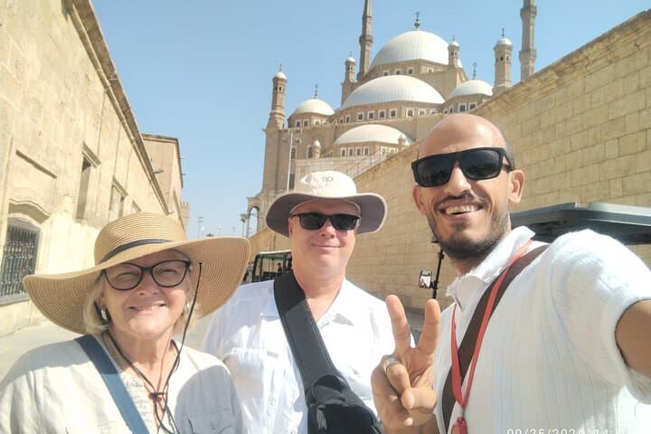 Half Day Best of Cairo Secrets Tour with Dinner Egyptian Food