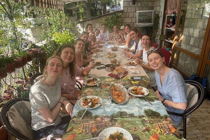Kotor private cooking class with lunch and Old town guided tour