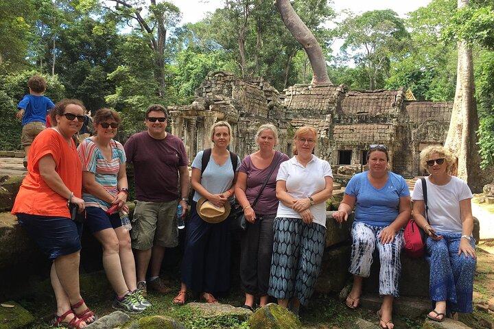 A-Day Explore Beng Mealea-Phnom Kulen-Banteay Srei-Pre Rup Sunset