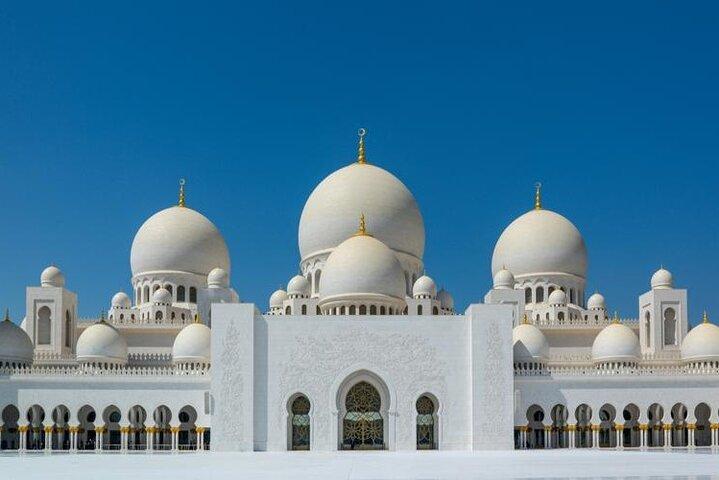 Dubai to Abu Dhabi Private Tour with Grand Mosque and Louvre